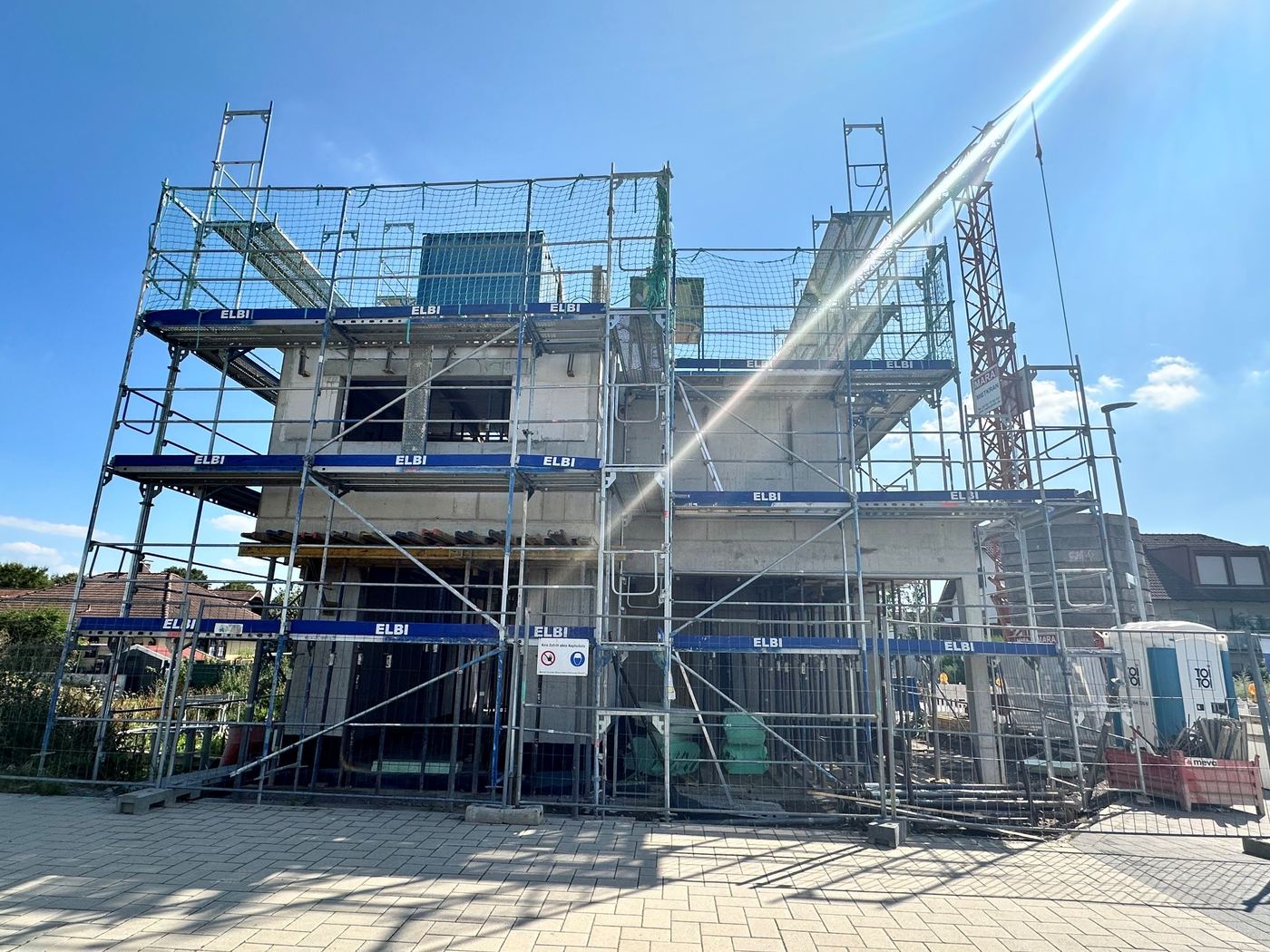 Hofseite der Doppelhaushälfte in Plankstadt